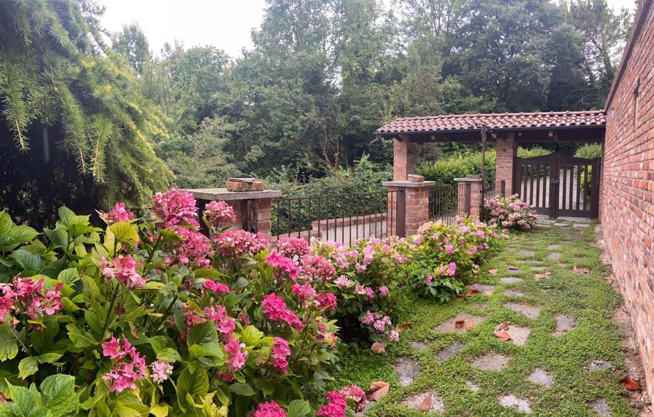 Bed and Breakfast Al Riccio Кокконато Экстерьер фото